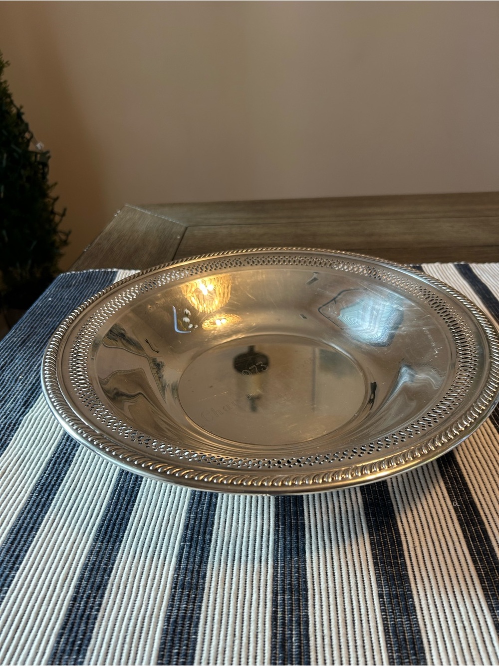 William Roger’s Classic Decorative Silver-Plated Serving Bowl